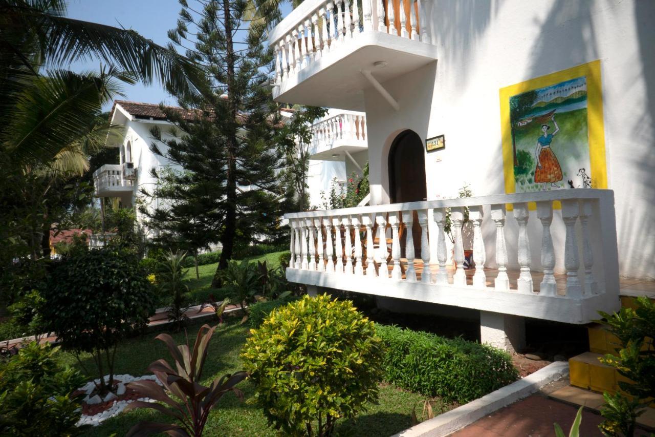 Colonia Santa Maria Hotel Baga Exterior foto