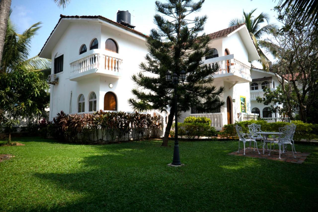 Colonia Santa Maria Hotel Baga Exterior foto