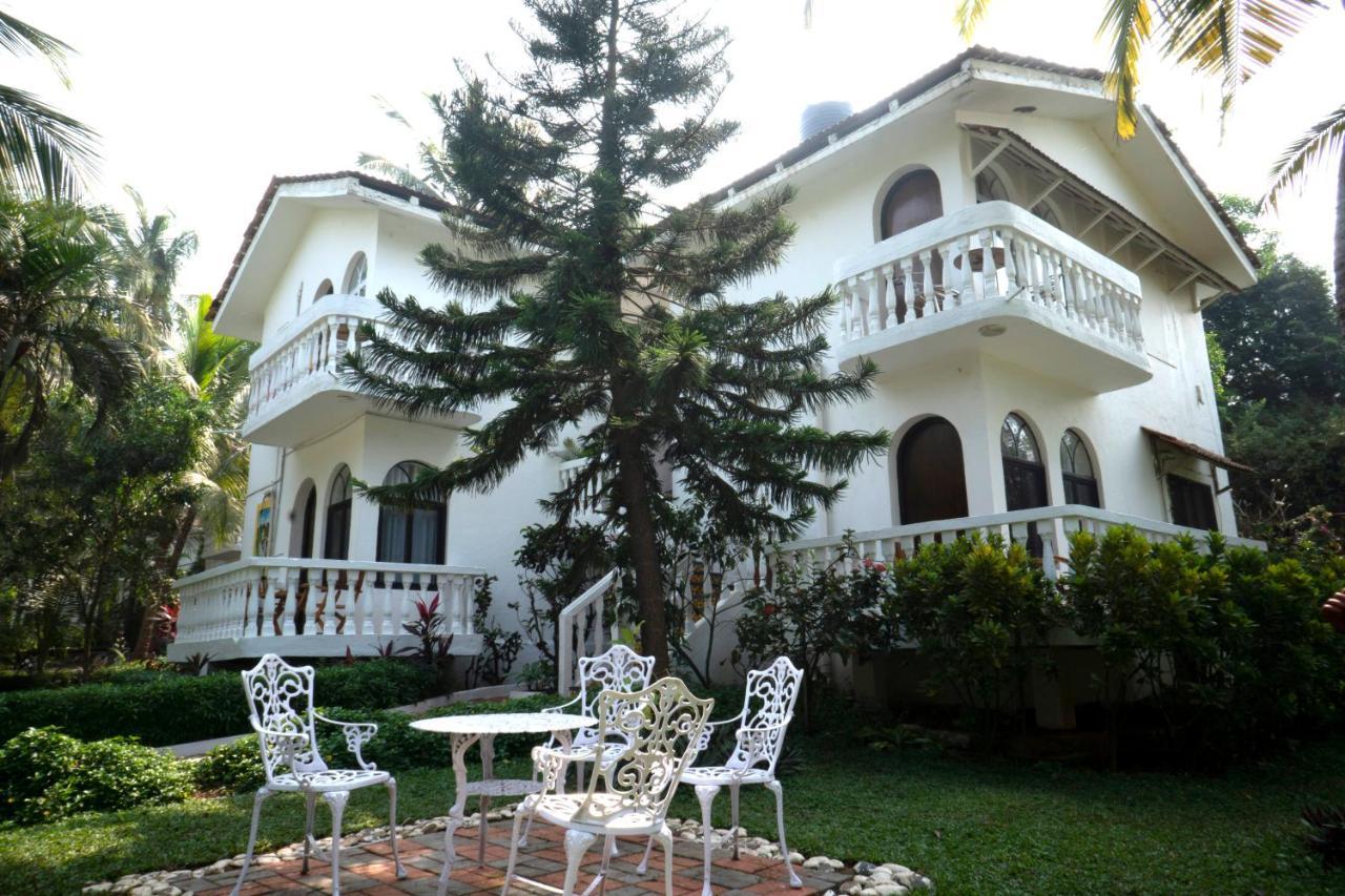 Colonia Santa Maria Hotel Baga Exterior foto